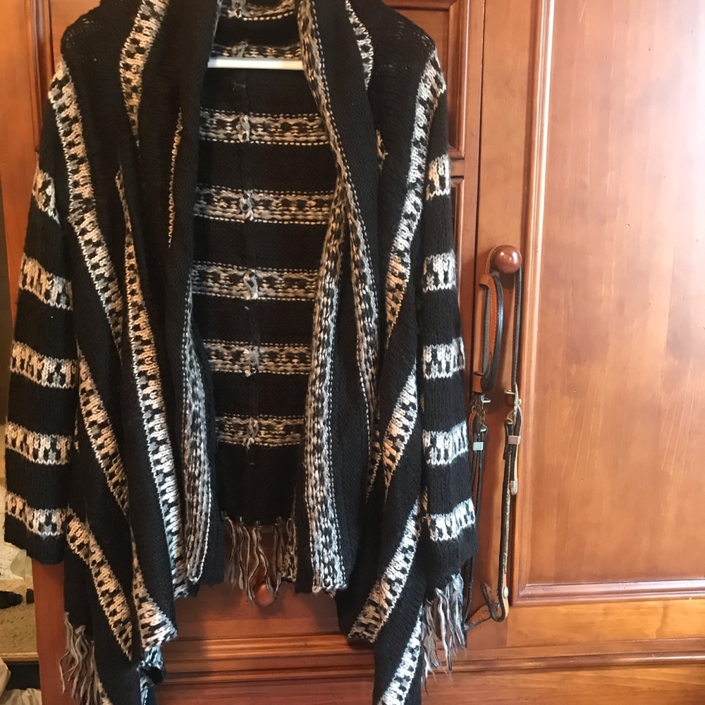 Billabong sweater size large